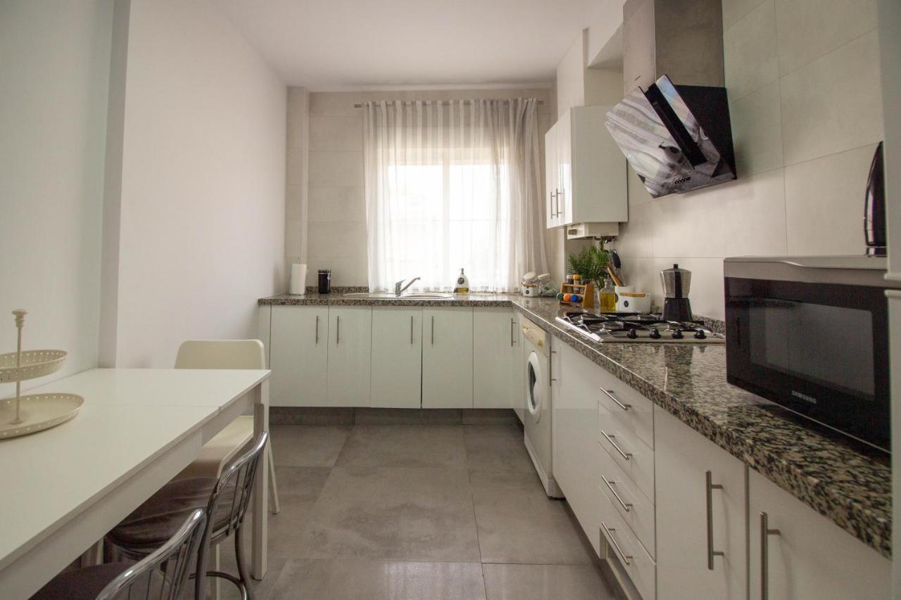 White Dreams Next To The Sea Apartment อัลการ์โรโบ คอสตา ภายนอก รูปภาพ